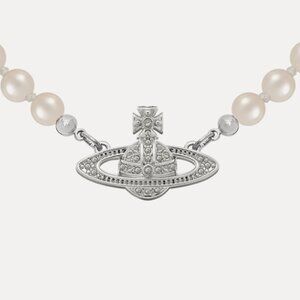 Vivienne Westwood Mini Bas Relief Pearl Choker
